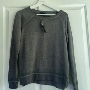 Light weight sweater